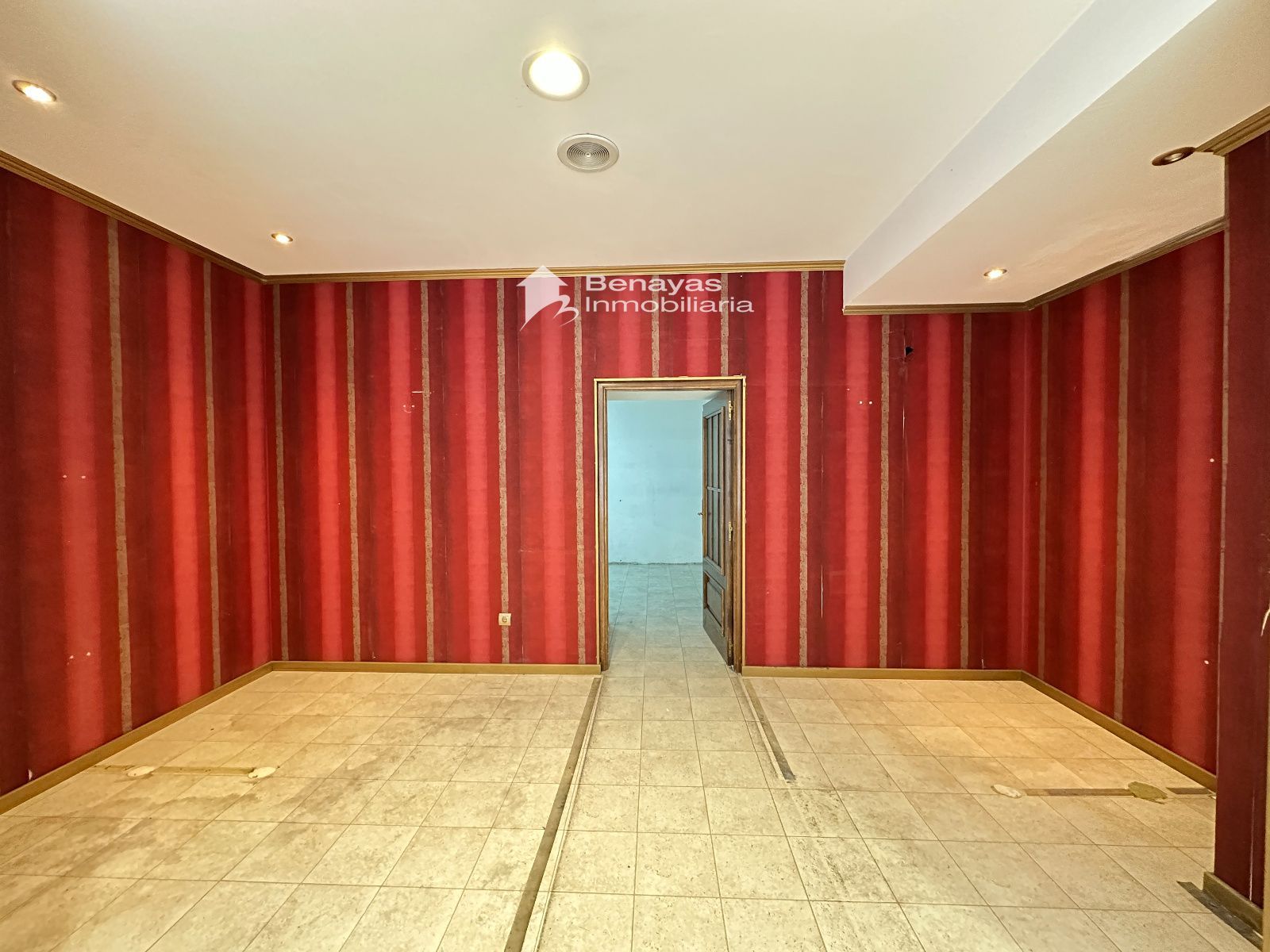 Local Comercial en venta y alquiler en Salamanca (Centro - Centro) - Foto 8
