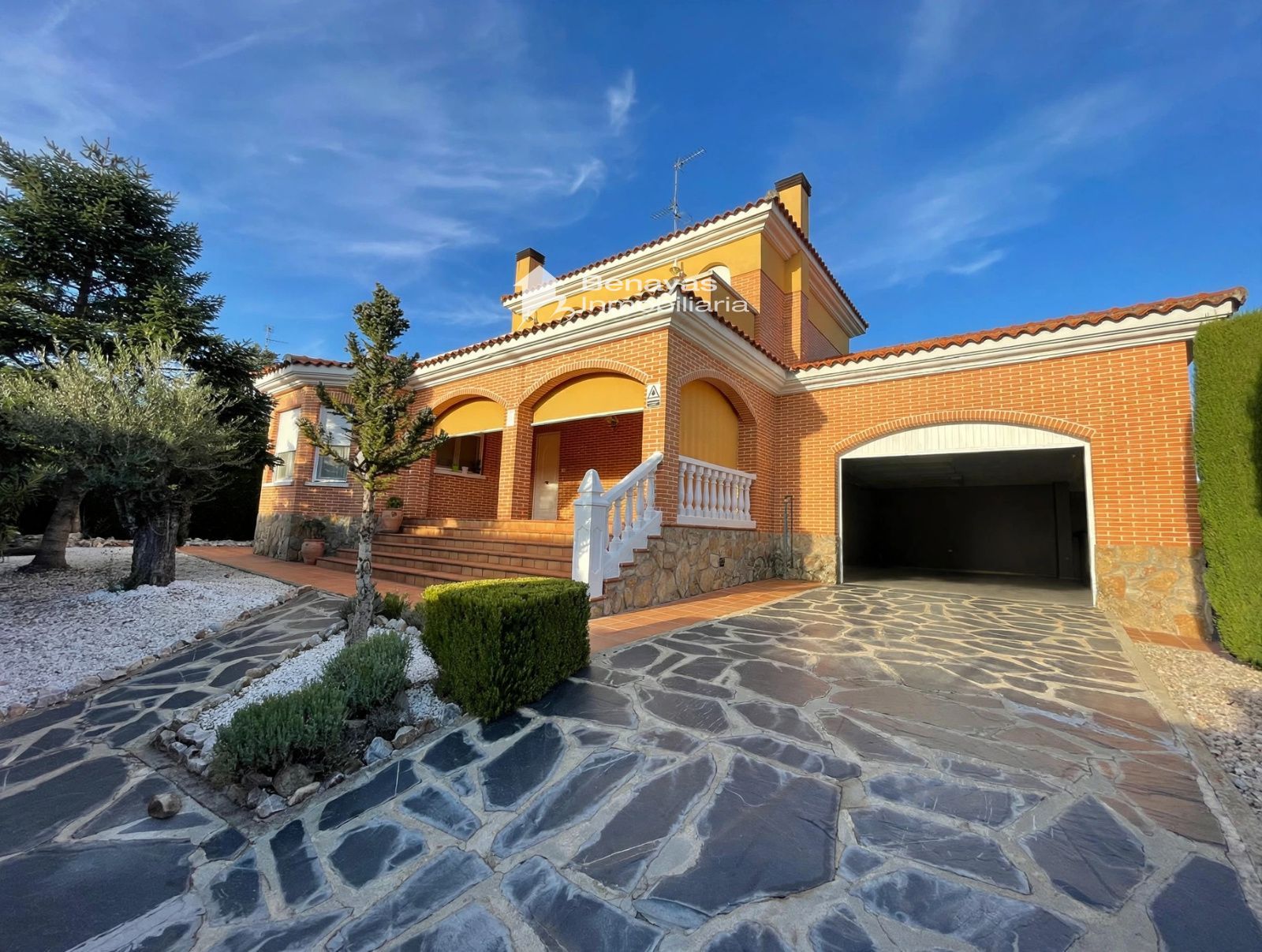 Chalet Independiente en venta en Buenavista, Salamanca (Urbanizacion Cuatro Calzadas) - Foto 1