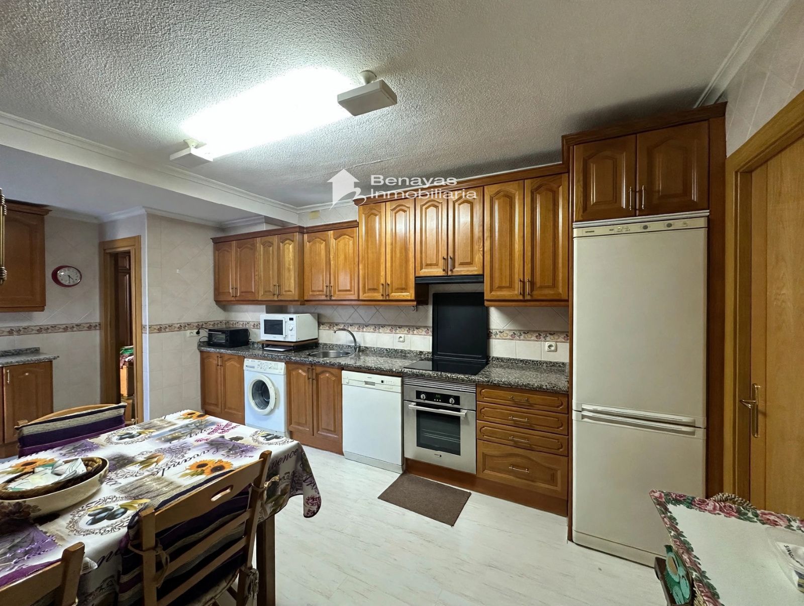 VIVIENDA SEÑORIAL EN PLENO CENTRO DE SALAMANCA, CON VISTAS AL PASEO DE CARMELITAS - Foto 10