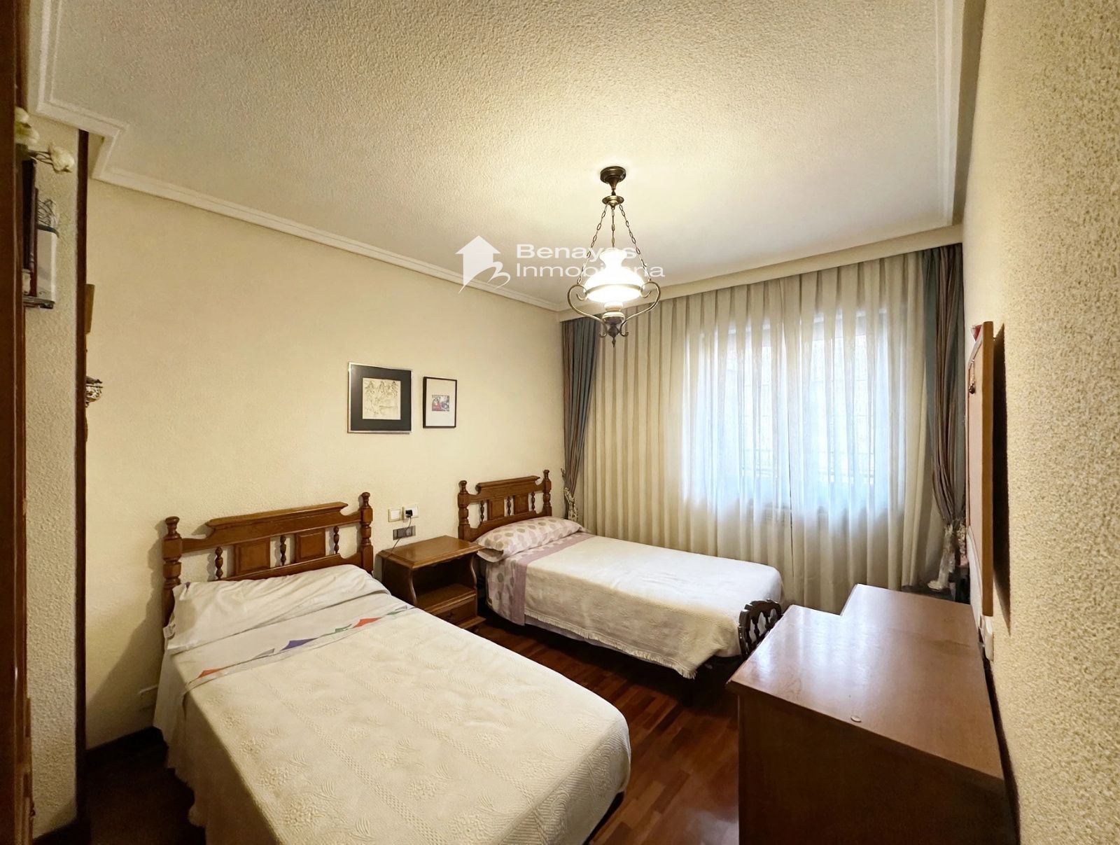VIVIENDA SEÑORIAL EN PLENO CENTRO DE SALAMANCA, CON VISTAS AL PASEO DE CARMELITAS - Foto 22