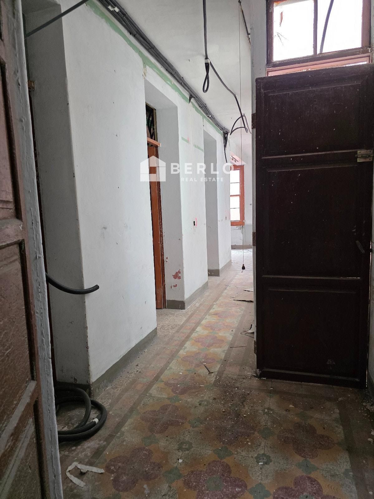 Pasillo - Se vende inmueble en Santa Cruz de La Palma con vistas al mar y terrazas