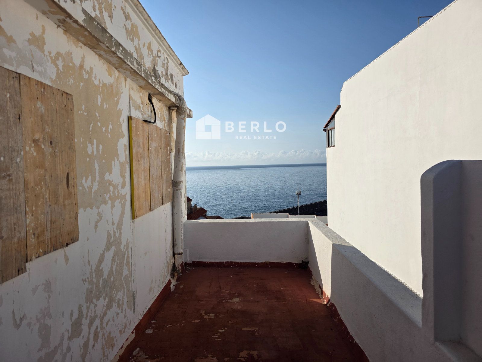Terraza - Se vende inmueble en Santa Cruz de La Palma con vistas al mar y terrazas