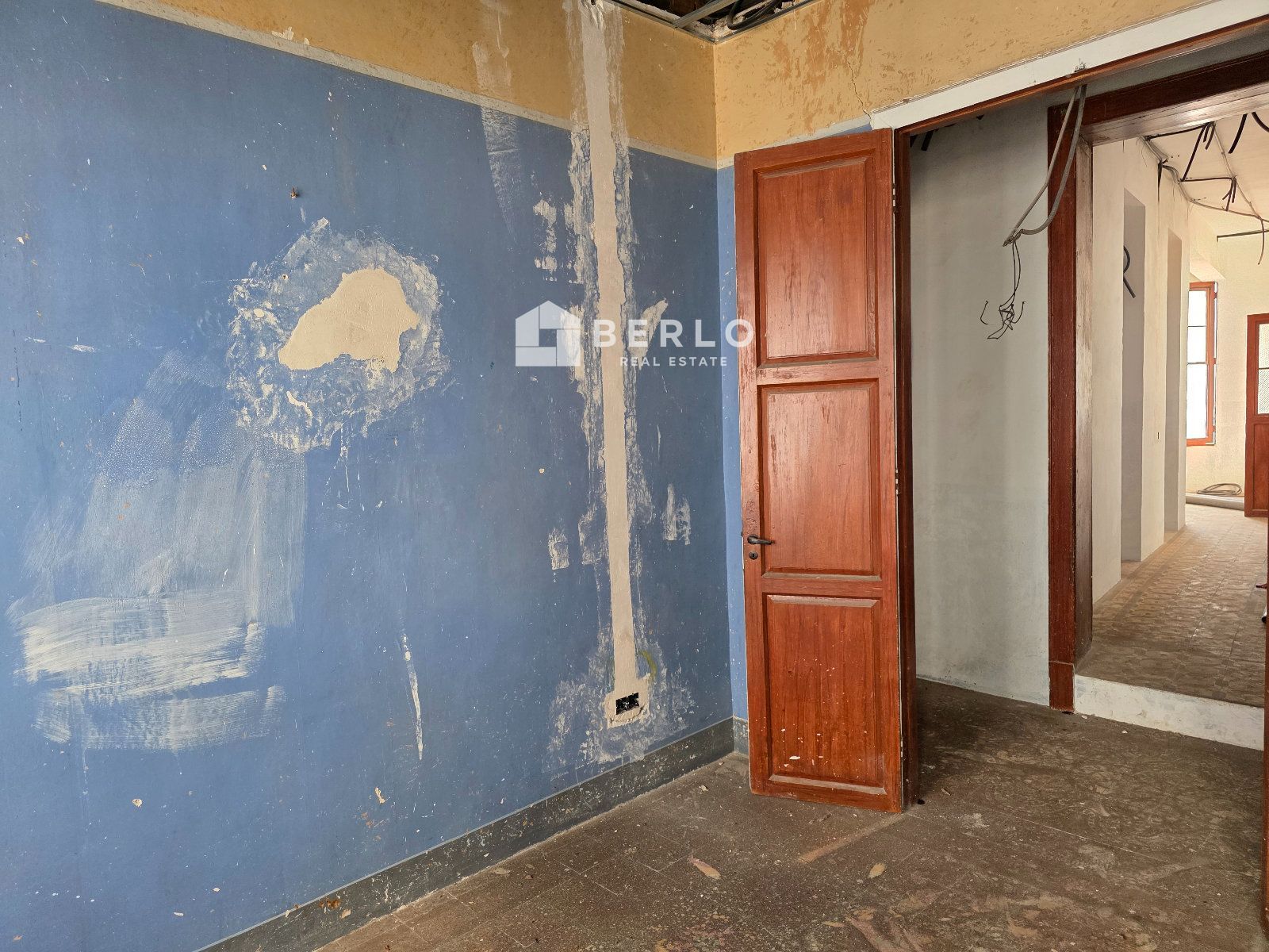 Salón - Se vende inmueble en Santa Cruz de La Palma con vistas al mar y terrazas