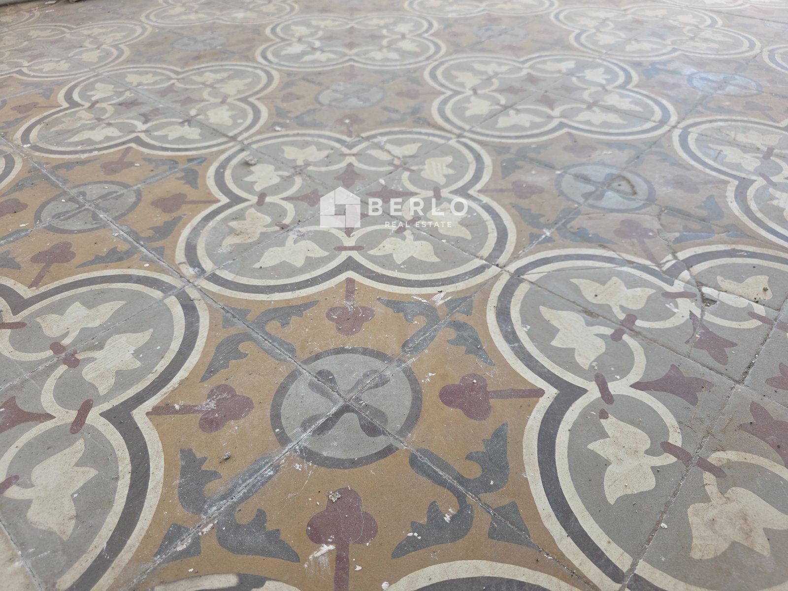 Detalle - Se vende inmueble en Santa Cruz de La Palma con vistas al mar y terrazas