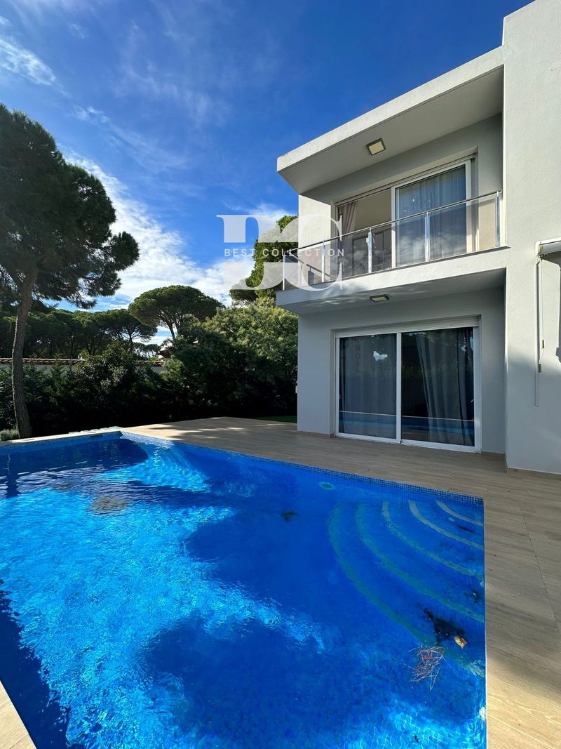 Detached Villa for sale Calonge, Girona. Ref: 1073. Best Collection