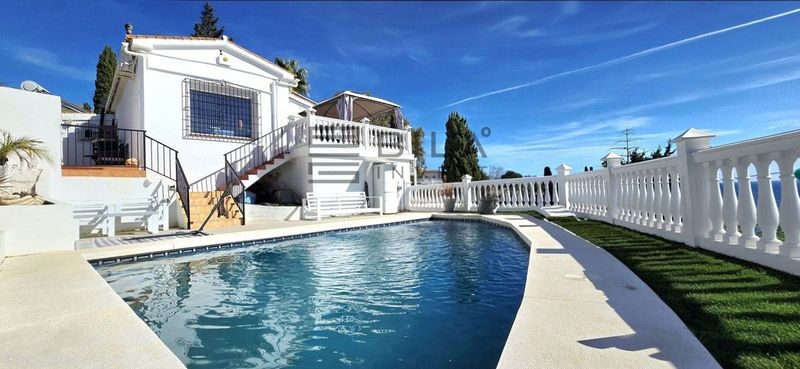 Chalet Independiente en venta Fuengirola, Málaga. Ref: 10376. Bila Invest