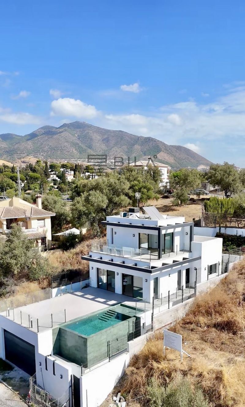 Chalet Independiente en venta Mijas, Málaga. Ref: 10498. Bila Invest