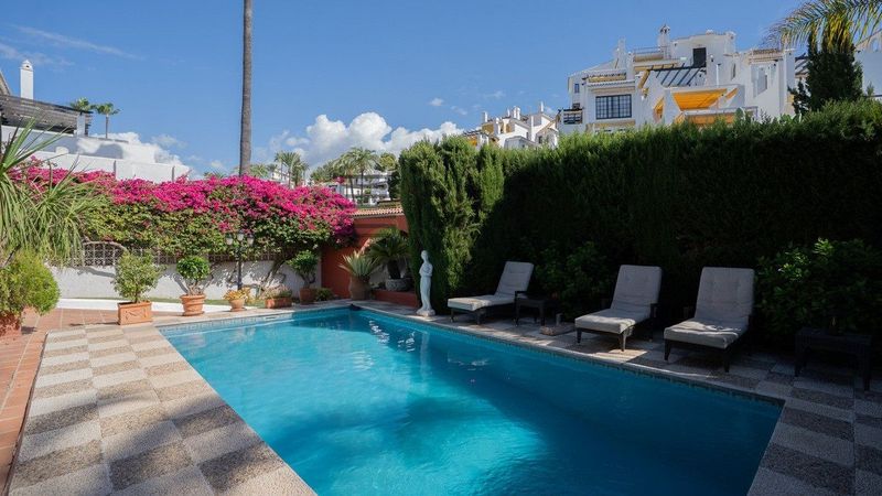 Chalet Independiente en venta Marbella, Málaga. Ref: 10544. Bila Invest