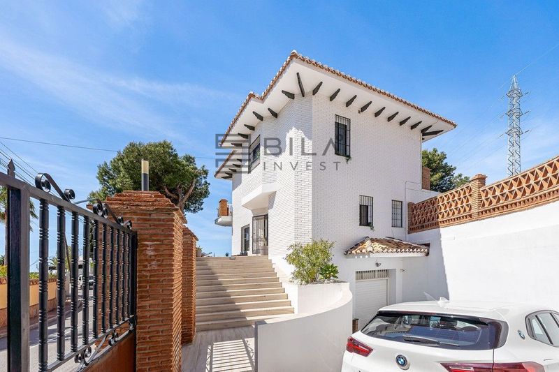 Chalet Independiente en venta Benalmádena, Málaga. Ref: 10605. Bila Invest