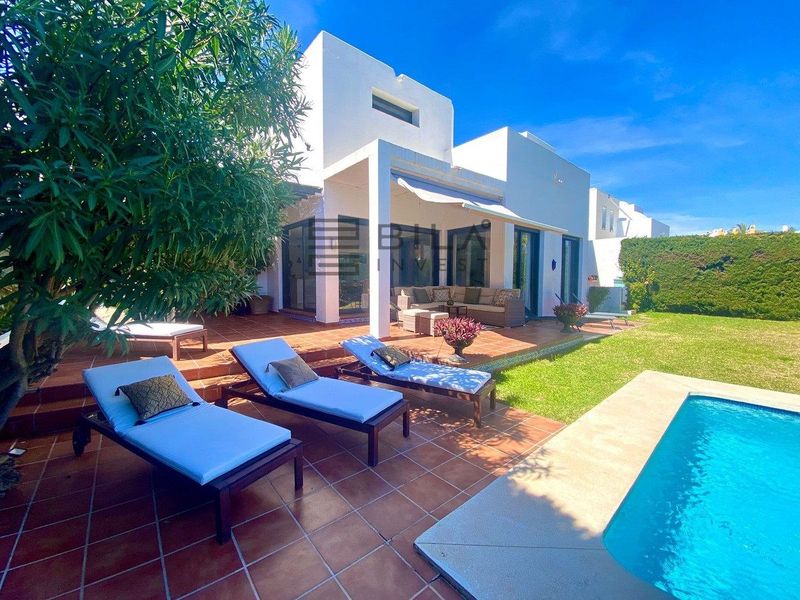 Chalet Independiente en venta Marbella, Málaga. Ref: 10826. Bila Invest
