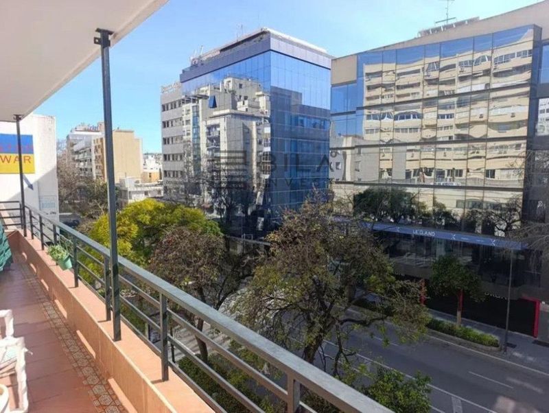 Piso en venta Marbella, Málaga. Ref: 11215. Bila Invest