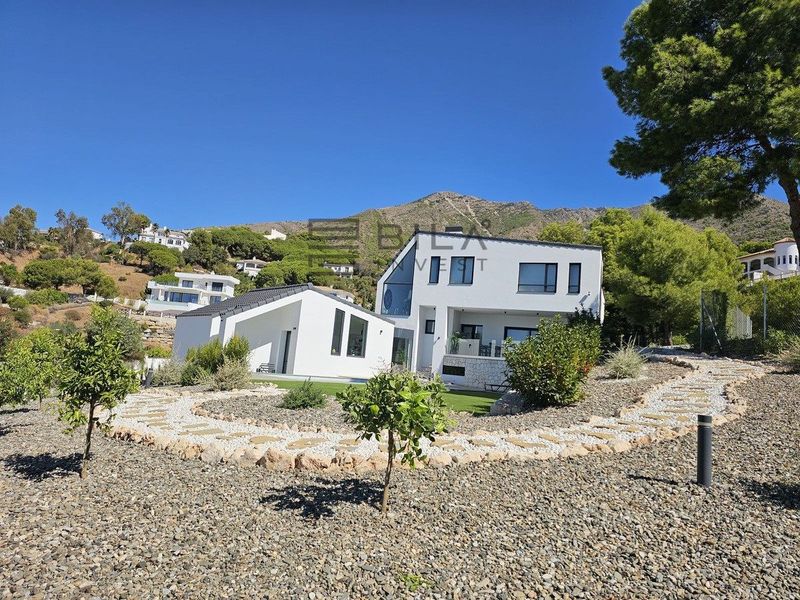 Chalet Independiente en venta Mijas, Málaga. Ref: 11824. Bila Invest