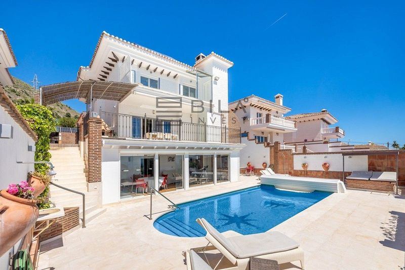 Chalet Independiente en venta Benalmádena, Málaga. Ref: 11916. Bila Invest