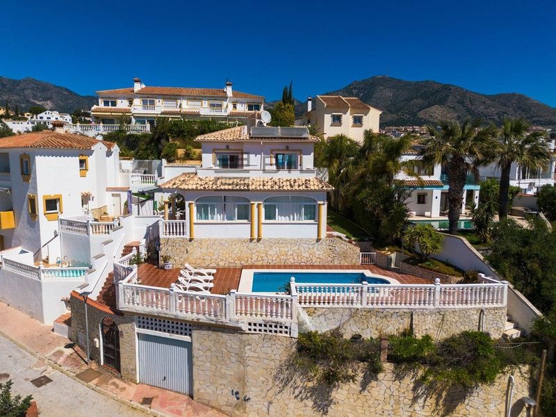 Chalet Independiente en venta Fuengirola, Málaga. Ref: 12260. Bila Invest