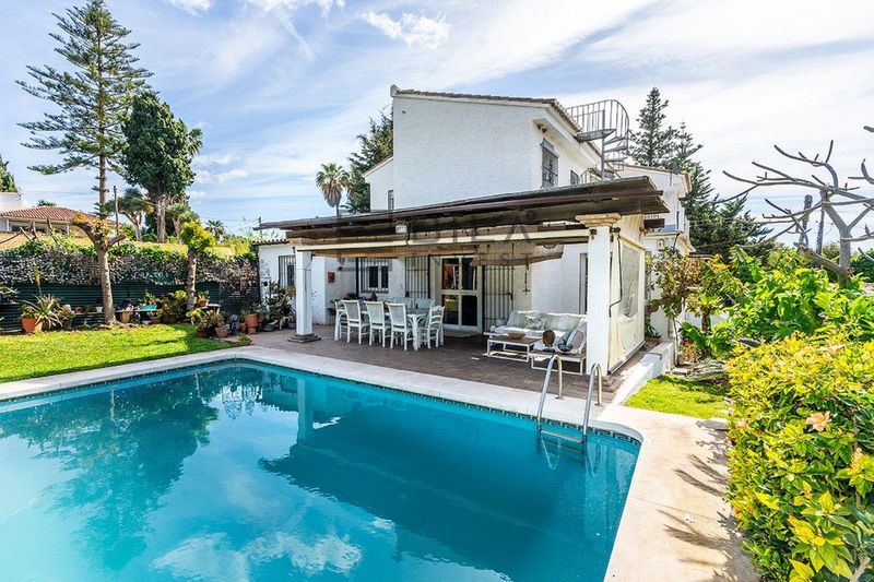 Chalet Independiente en venta Marbella, Málaga. Ref: 12819. Bila Invest