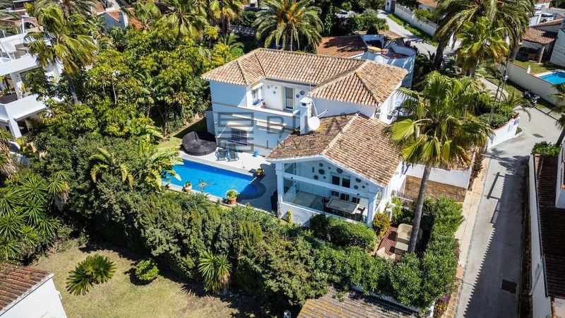 Chalet Independiente en venta Marbella, Málaga. Ref: 12984. Bila Invest