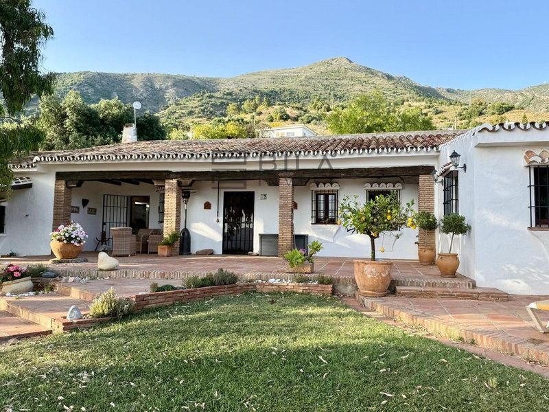 Chalet Independiente en venta Mijas, Málaga. Ref: 13046. Bila Invest