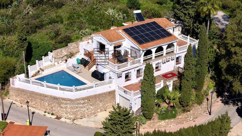 Chalet Independiente en venta Fuengirola, Málaga. Ref: 13145. Bila Invest