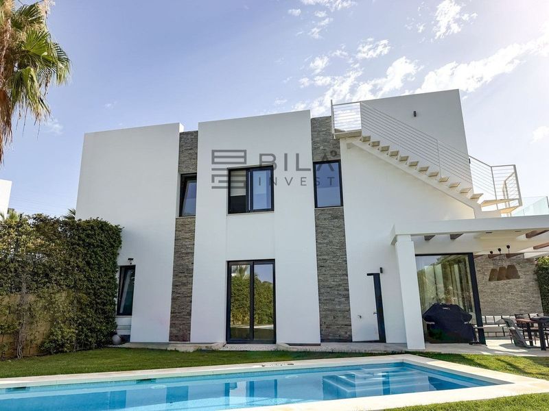 Chalet Independiente en venta Mijas, Málaga. Ref: 13671. Bila Invest