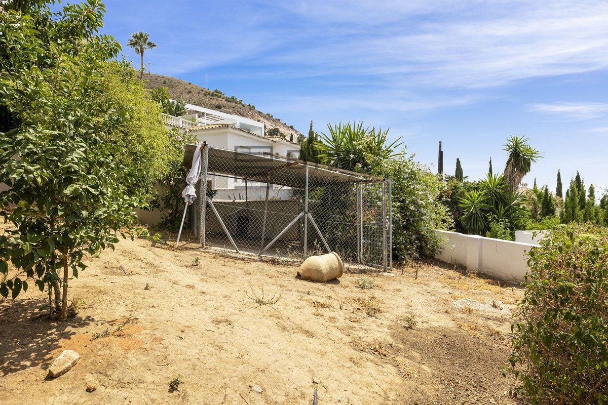 Chalet Independiente en venta en Benalmádena, Málaga - Foto 29