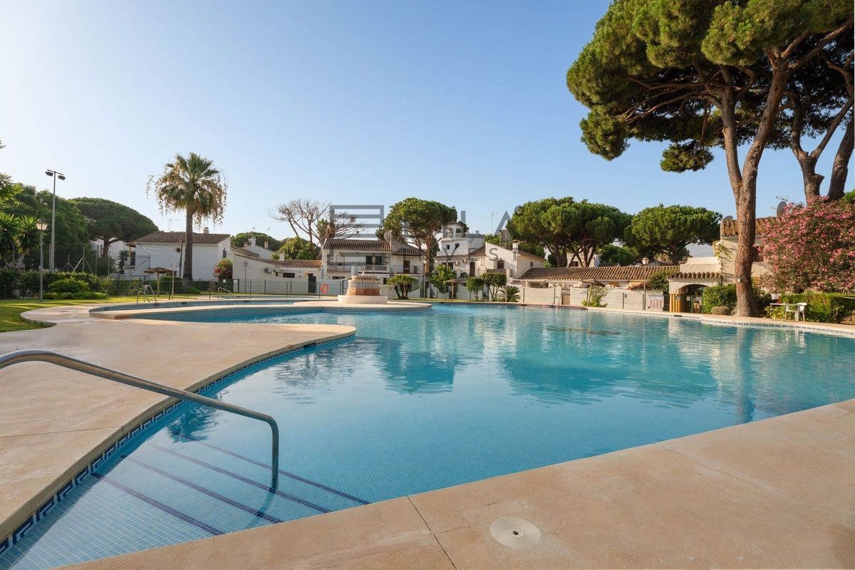  Adosado en venta en Urb.Parque Elviria de Elviria en Marbella - Foto 6