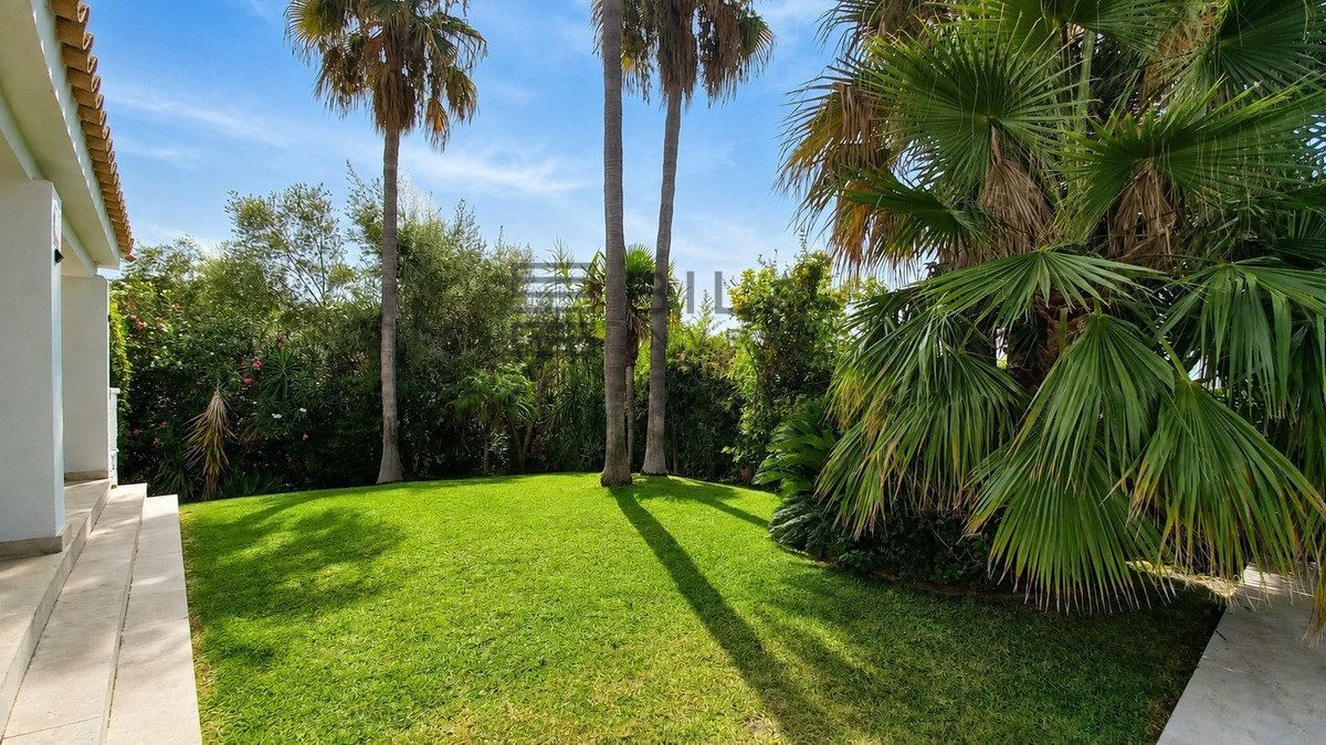 Chalet Independiente en venta en Marbella, Málaga (Las Chapas) - Foto 12