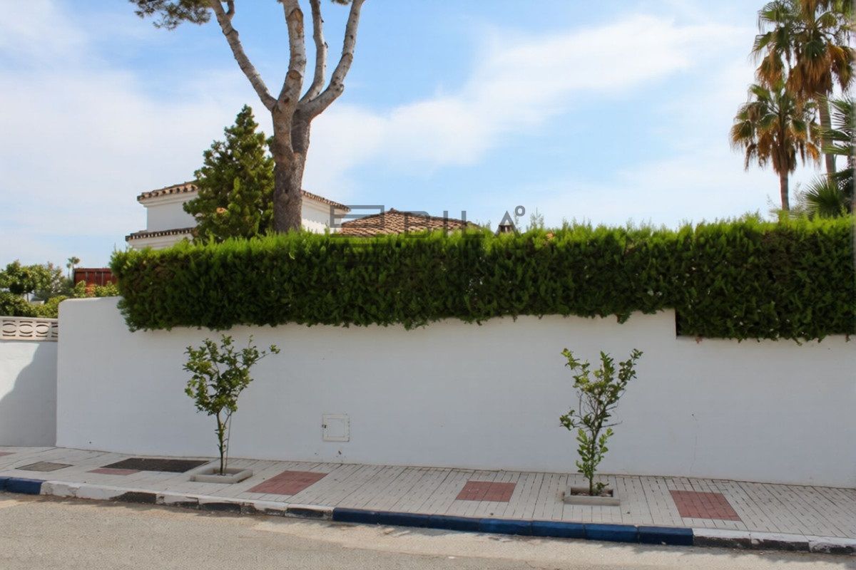 Chalet Independiente en venta en Marbella, Málaga (Las Chapas) - Foto 16
