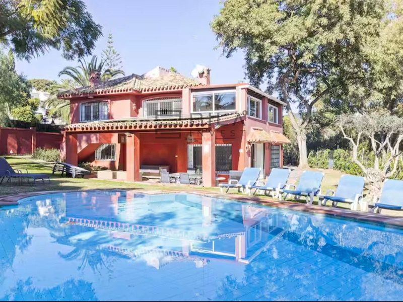 Chalet Independiente en venta Marbella, Málaga. Ref: 14043. Bila Invest