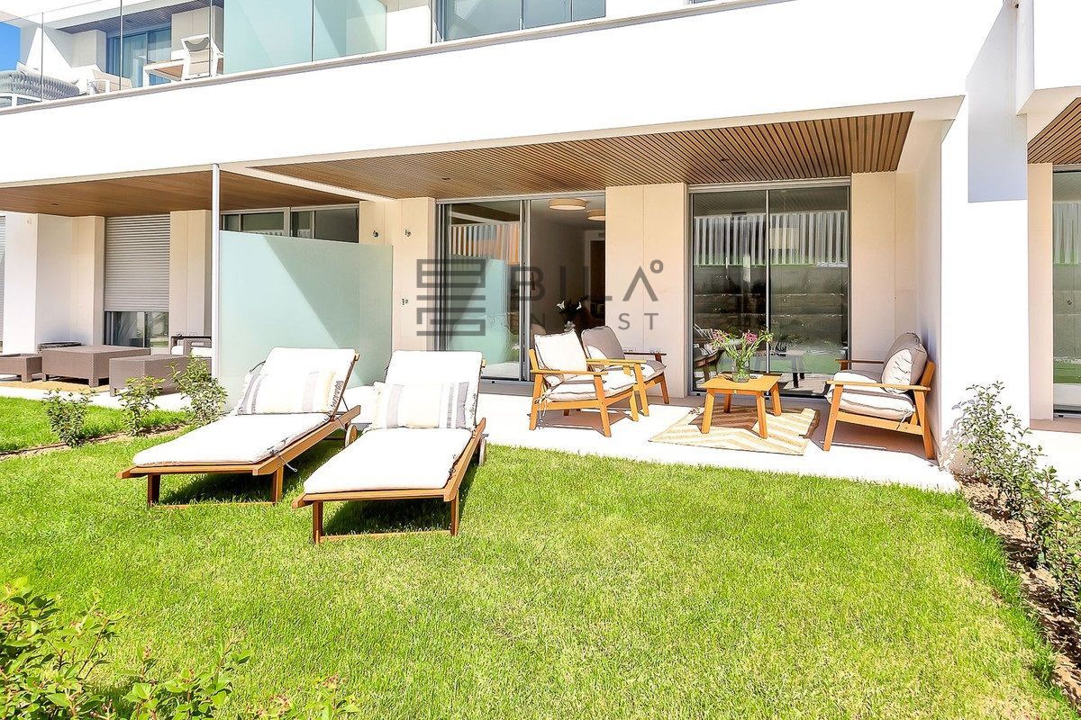Piso en venta en Complejo Estrella del Mar de Elviria en Marbella - Foto 2