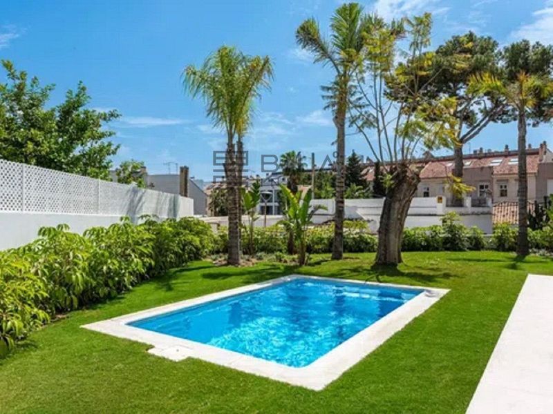 Chalet Independiente en venta Fuengirola, Málaga. Ref: 14171. Bila Invest