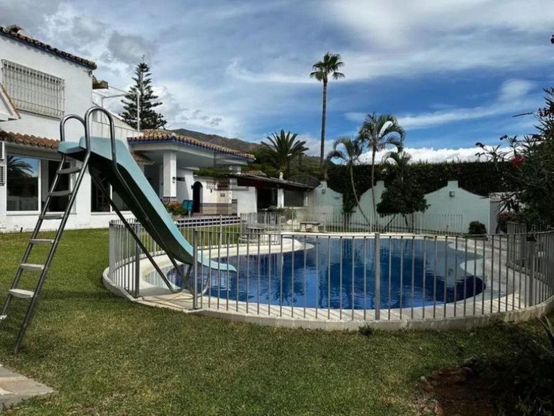Chalet Independiente en venta Marbella, Málaga. Ref: 3155. Bila Invest
