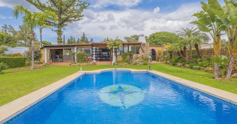 Chalet Independiente en venta Marbella, Málaga. Ref: 4079. Bila Invest