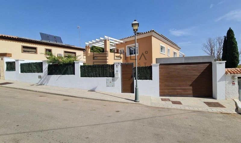 Chalet Independiente en venta Torremolinos, Málaga. Ref: 6121. Bila Invest