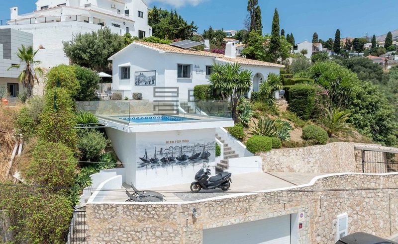 Chalet Independiente en venta Fuengirola, Málaga. Ref: 6352. Bila Invest