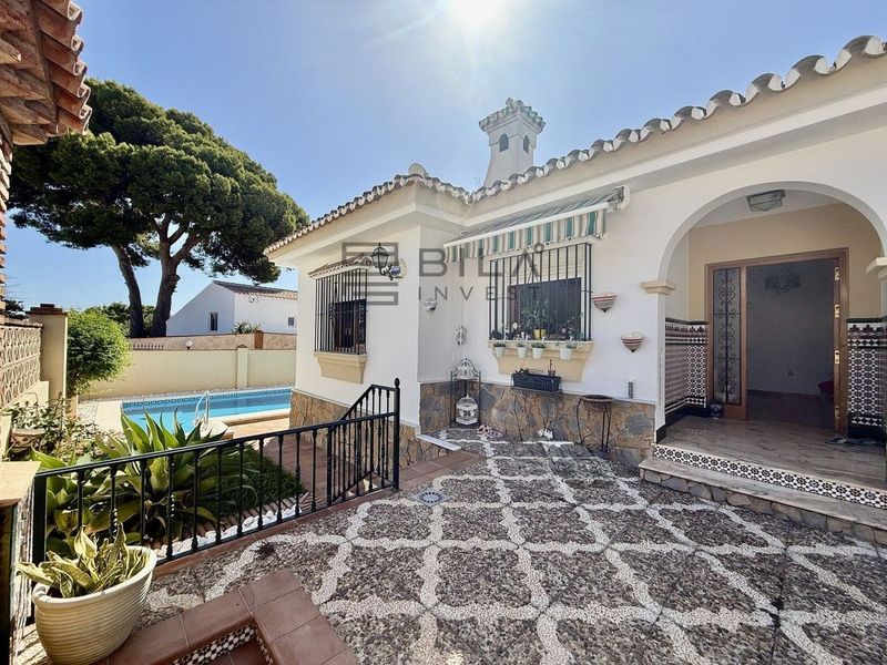 Chalet Independiente en venta Benalmádena, Málaga. Ref: 7338. Bila Invest