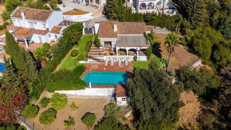 Chalet Independiente en venta Marbella, Málaga. Ref: 8268. Bila Invest