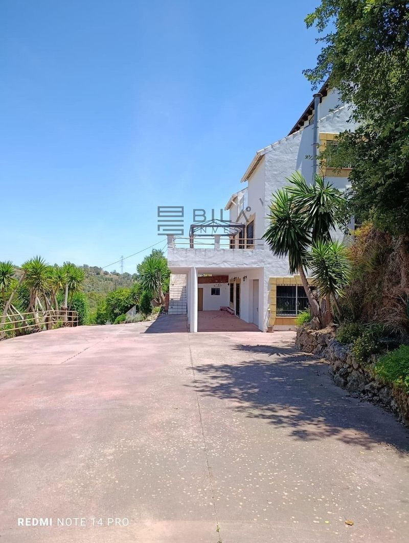 Chalet Independiente en venta Alhaurin El Grande, Málaga. Ref: 8564. Bila Invest