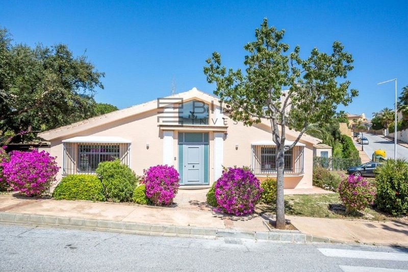 Chalet Independiente en venta Marbella, Málaga. Ref: 9299. Bila Invest
