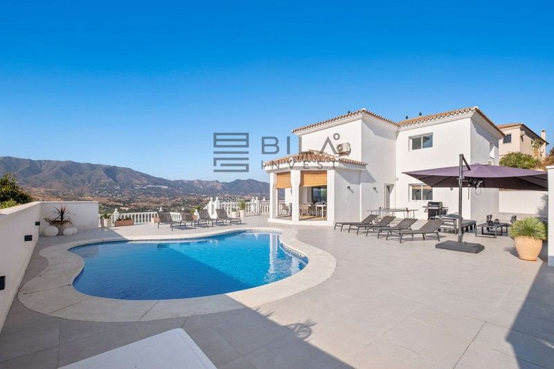Chalet Independiente en venta Mijas, Málaga. Ref: 9361. Bila Invest