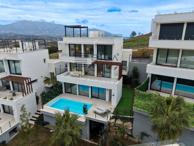 Chalet Independiente en venta Mijas, Málaga. Ref: 9914. Bila Invest