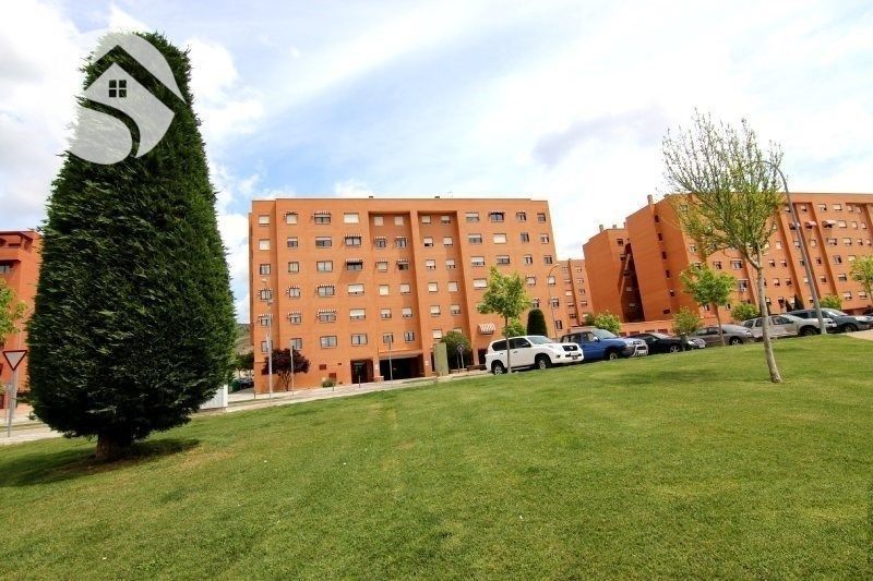 Local Comercial en venta y alquiler Cuenca. Ref: 2597. Inmobiliaria Cuenca