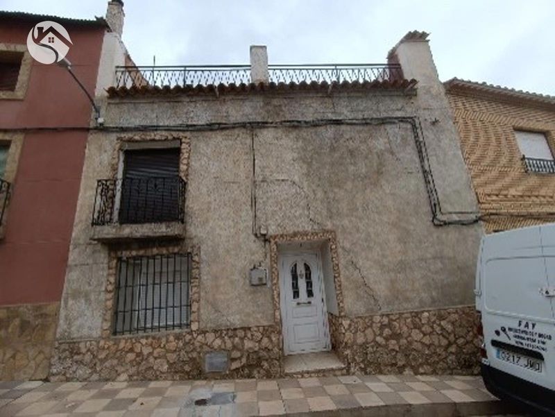Casa en venta Valverde de Júcar, Cuenca. Ref: 8667. Inmobiliaria Cuenca
