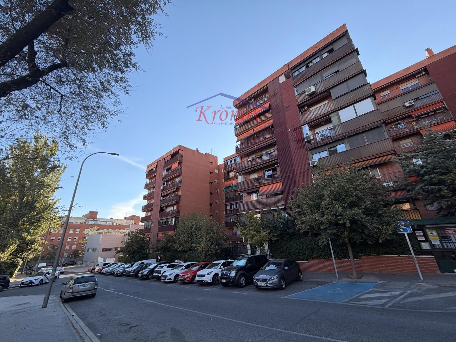 Piso 3 dormitorios con garaje en Portazgo - Foto 1