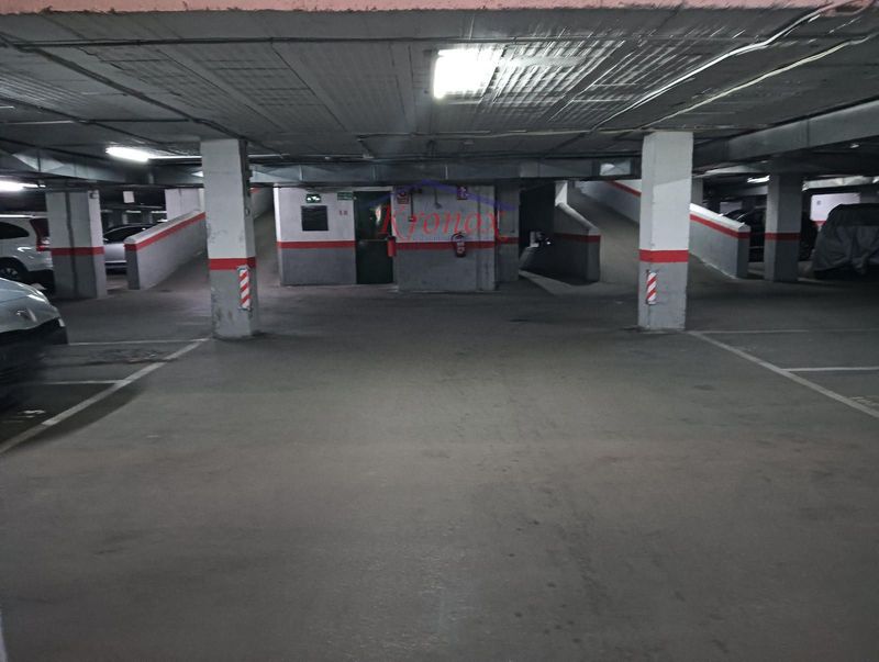 Garaje en venta Madrid. Ref: 21976. Inmobiliaria Kronox