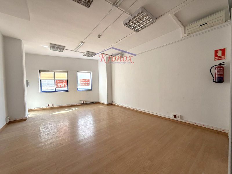 Local Comercial en venta Madrid. Ref: 22434. Inmobiliaria Kronox