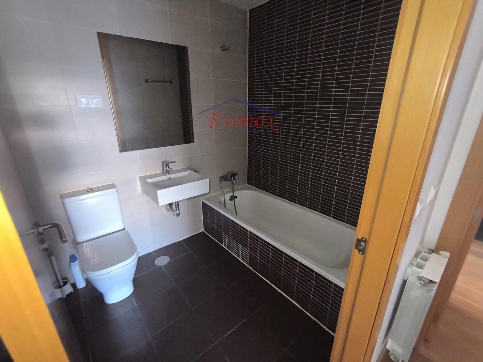 Baño 1 - Piso 141 m² con patio privado de 40 m² en Pinto