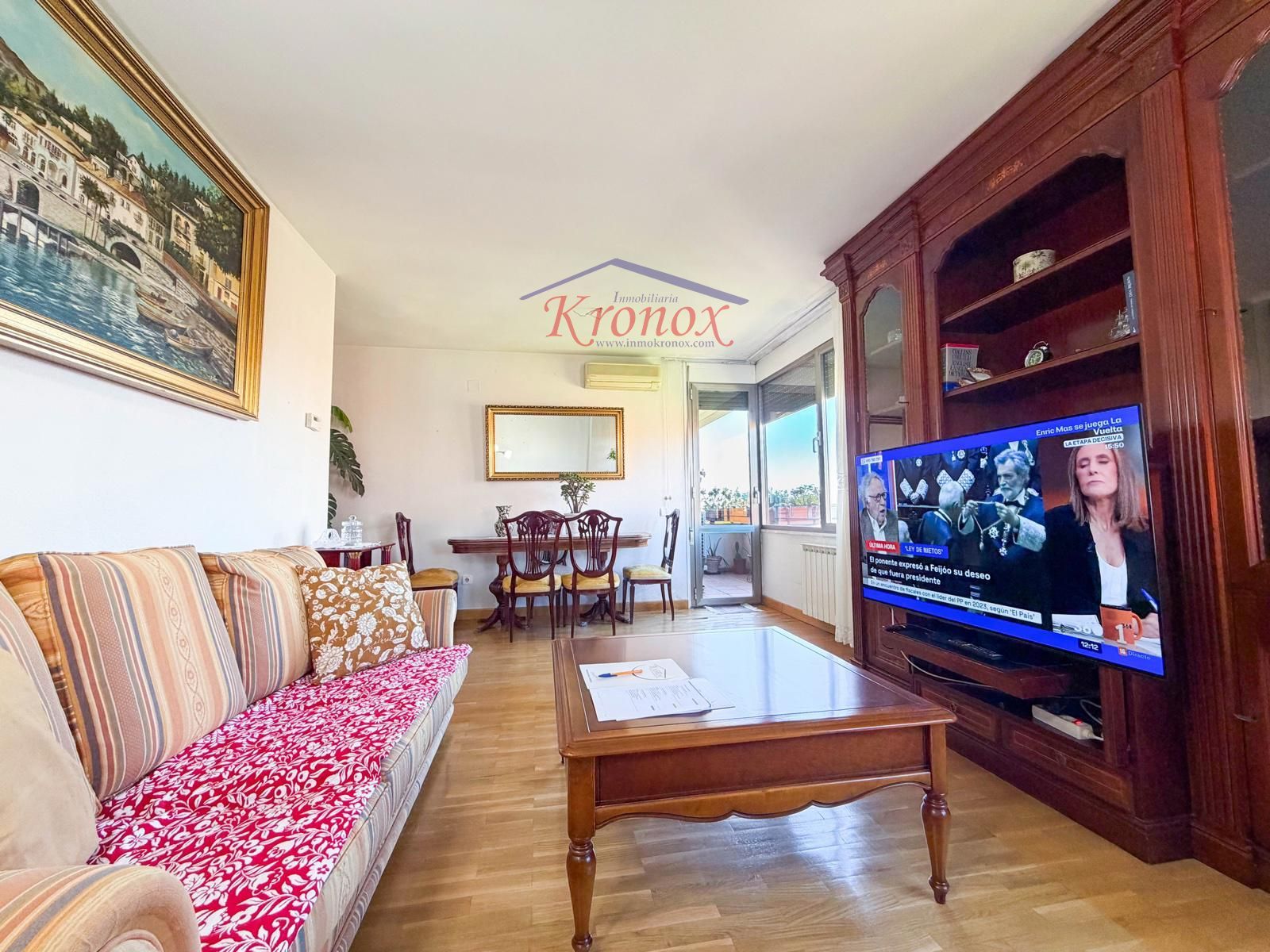 Exclusiva Hortaleza: 3 dormitorios, terraza, garaje y piscina - Foto 4