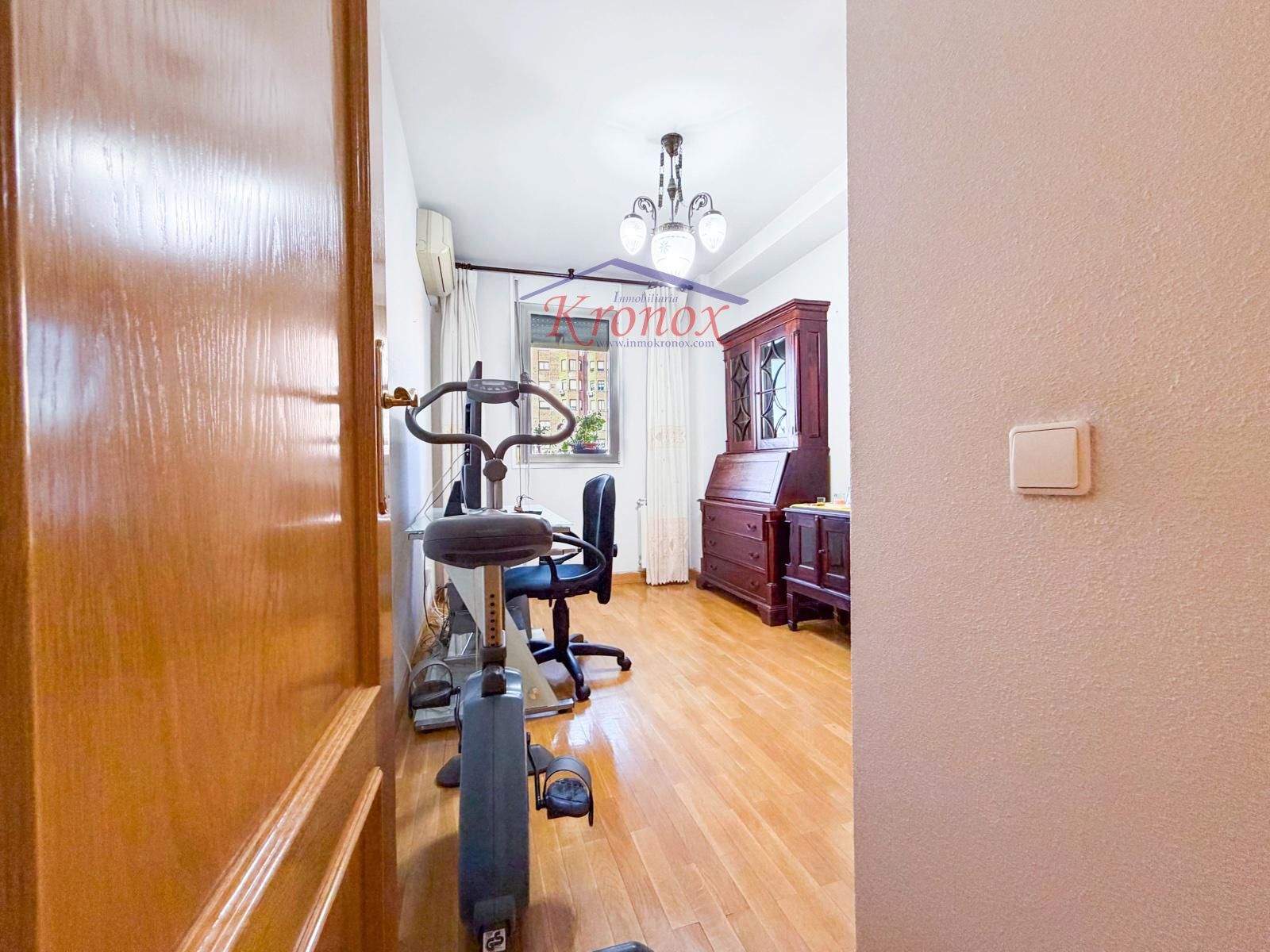 Exclusiva Hortaleza: 3 dormitorios, terraza, garaje y piscina - Foto 18