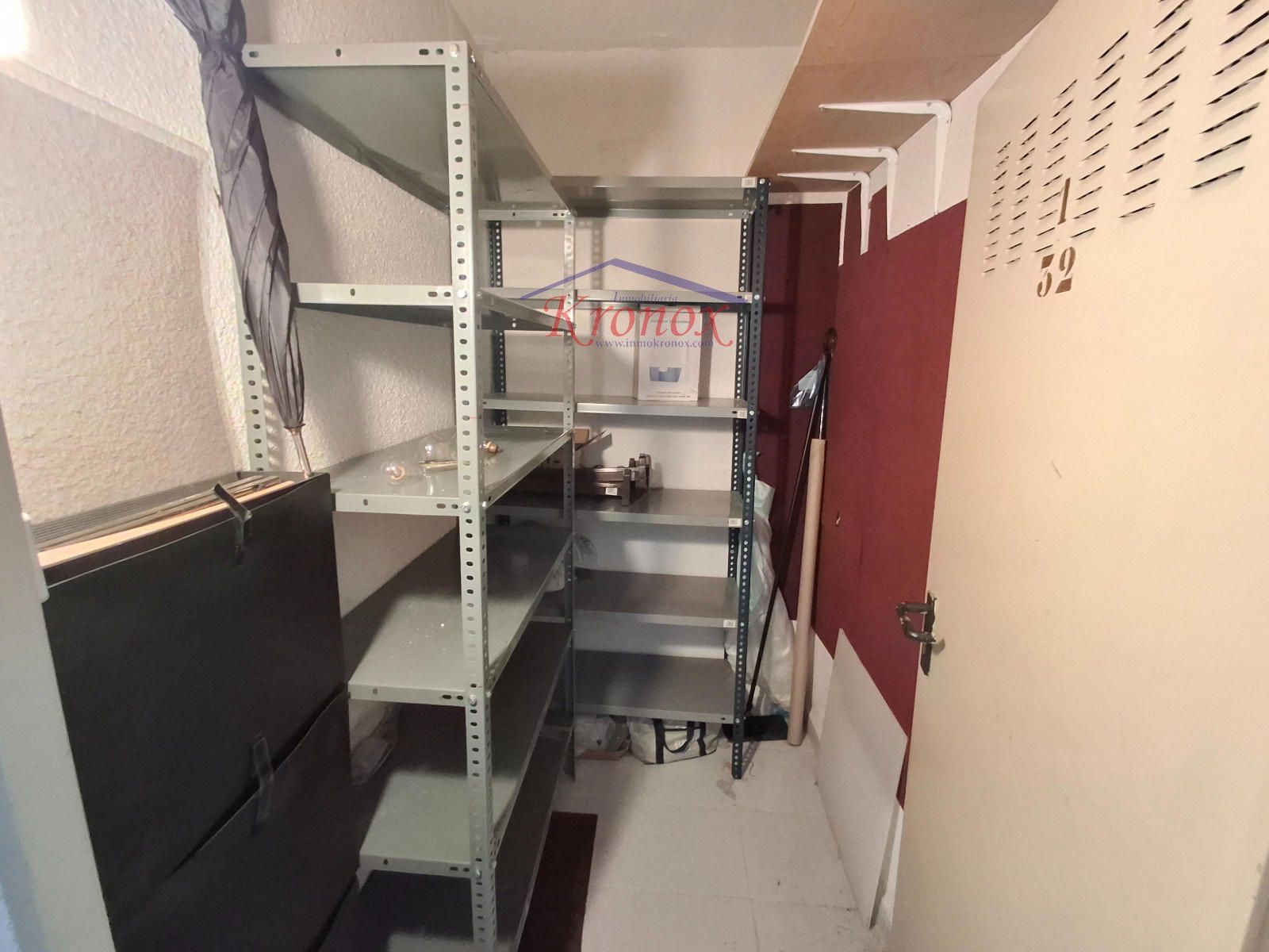 Trastero - 1 dormitorio con garaje, piscina y pádel
