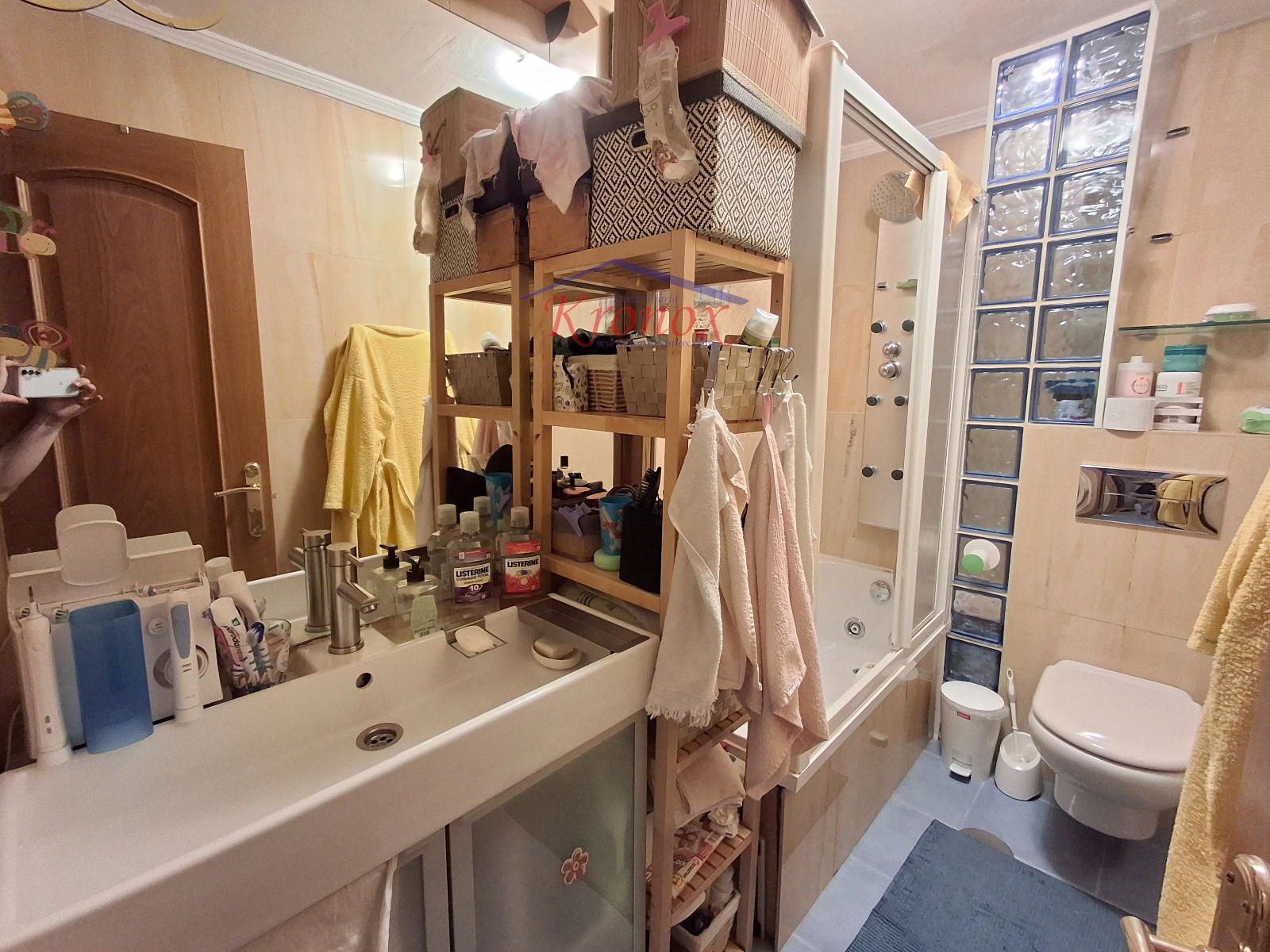 Baños - VIVIENDA TOTALMENTE EXTERIOR CON TERRAZA JUNTO AL COLEGIO TAJAMAR